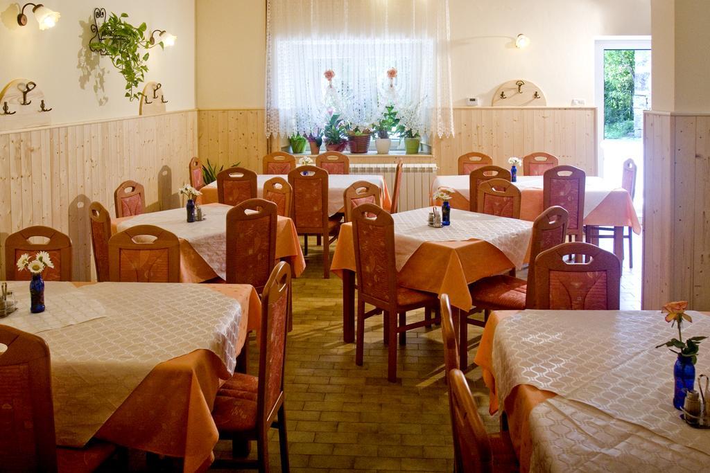 Farm Stay Pri Cepcovih Golac Екстер'єр фото